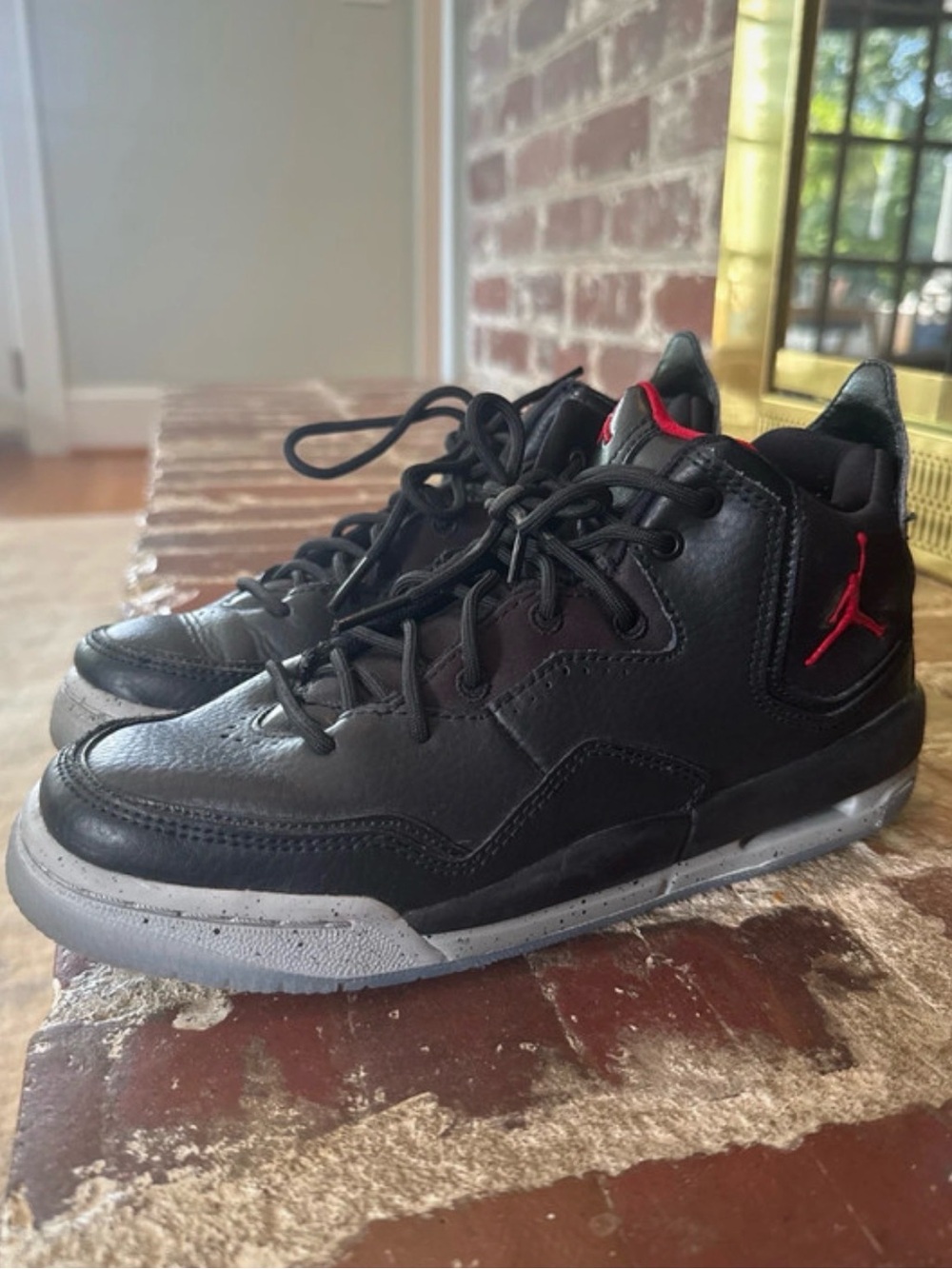 Nike air Jordan courtside 23 black sneakers, 5.5y